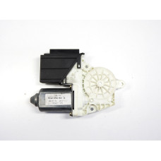 Motor stahování oken pravý přední Seat Cordoba, Ibiza 6Q2959801A jedn. 104383101