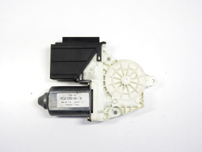 Motor stahování oken pravý přední Seat Cordoba, Ibiza 6Q2959801A jedn. 104383101