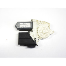 Motor stahování oken levý zadní Seat 6Q0959811A jedn. 104387101
