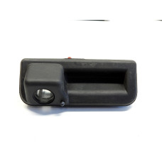 Tlačítko - tlakový spínač pro elektrické ovládání zámku kufru Škoda Octavia IV 4 5E3827566A