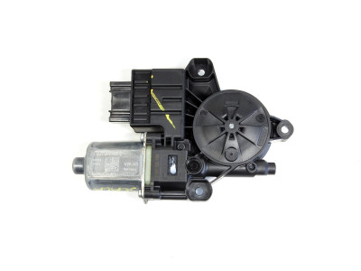 Motor stahování oken pravý přední 2Q1959406C