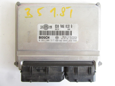 Řídící jednotka motoru 8D0906018R VW Volkswagen Passat B5 3B 