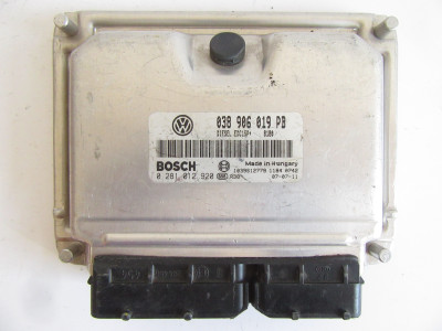 Řídící jednotka motoru 038906019PB Škoda Octavia I 1U