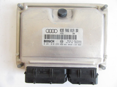 Řídící jednotka motoru 038906019BR Audi A4 8D