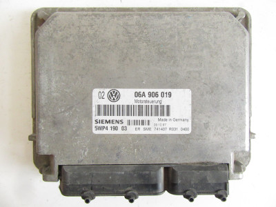 Řídící jednotka motoru 06A906019 VW Volkswagen Golf IV 1J