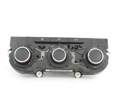 Ovládání ventilace, panel klimatizace, climatic Škoda 3T0820047AF