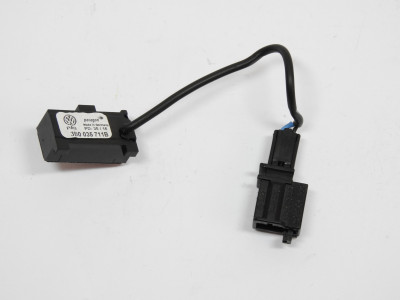 Mikrofon pro handsfree Škoda, Volkswagen, Seat 3B0035711B