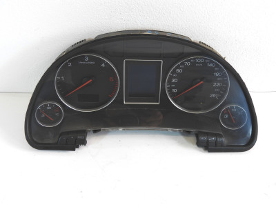 Panel sdružených přístrojů – budíky Audi A4 8E 8E0920900M
