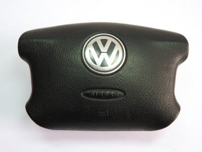 Airbag do volantu Volkswagen Bora, Golf IV 1J, Passat B5 3B, Transporter T4 3B0880201BM