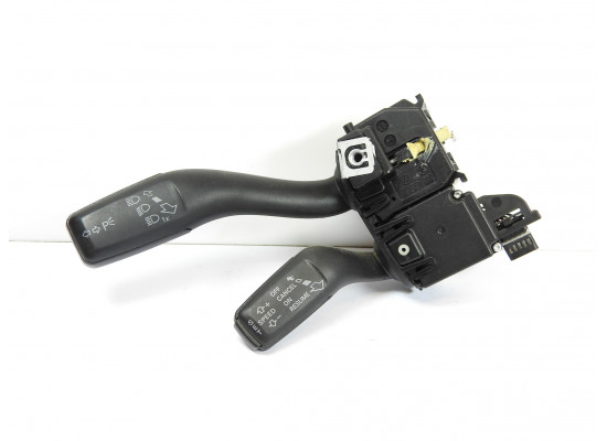 Přepínač světel, ovládání tempomatu, páčka Audi A3 8P 8P0953513F