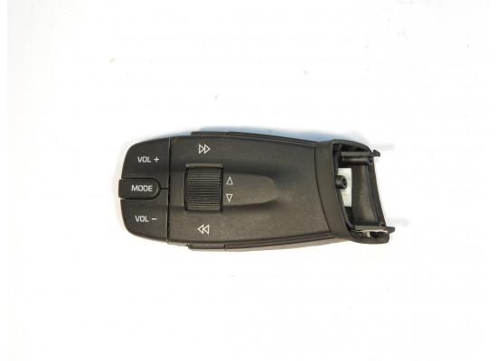 Ovládání - spínač dálkového ovládání rádia Seat Ibiza 6J 6J0959441