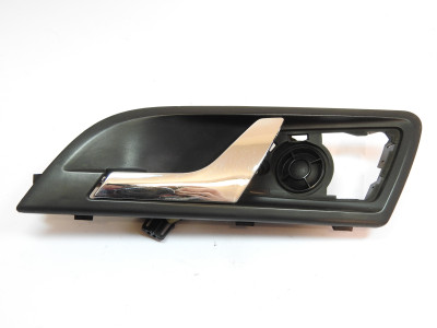 Klika s rámečkem a reproduktorem, s podsvícením Škoda Superb II 2 3T 3T0837247 3T0035411B