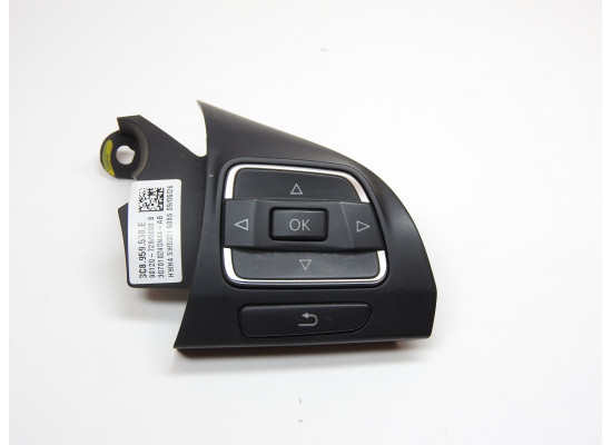 Tlačítka, spínač dálkového ovládání na volantu  Volkswagen Golf V 5 1K, Golf Plus 5M, Jetta, Passat B6 3C, Passat CC 3C8, Transporter T5 3C8959538E