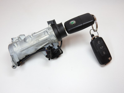 Zámek řízení s klíčem – spínací skříňka + 2 klíče Škoda, Volkswagen, Seat, Audi 1K0905851B