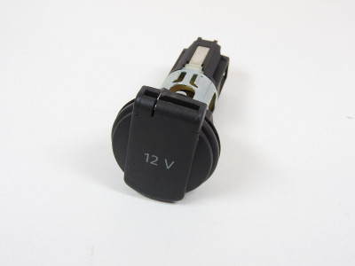Zásuvka 12 V 