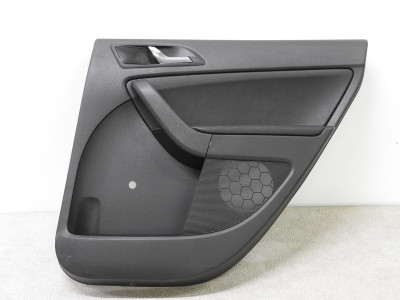 Výplň dveří zadní pravá Škoda Yeti 5L 5L0867212 5L0867210BG