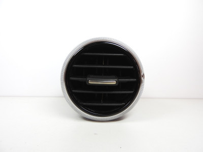 Průduch ventilace stříbrný Audi A3 8P 8P0820901F