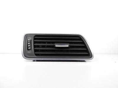 Průduch ventilace pravý Volkswagen Passat B7 3AA 3AB819702A