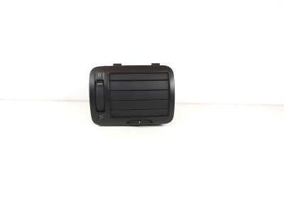 Průduch ventilace pravý přední - spolujezdce  Volkswagen Passat B5 3B 3B0819704