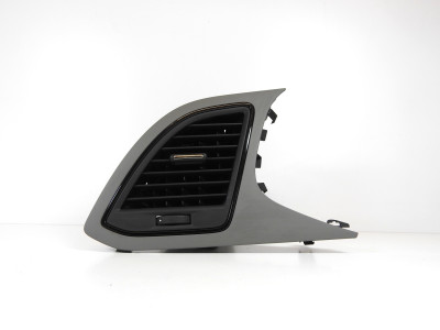 Průduch ventilace levý přední - strana řidiče šedý mat Seat Leon 5F 5F1820901D
