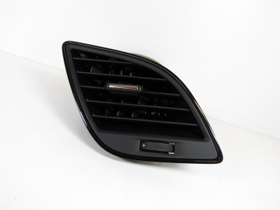 Průduch ventilace pravý přední, černý Seat Leon 5F 5F1820902F