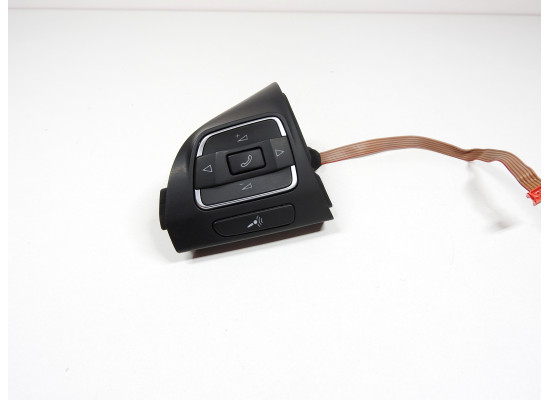 Tlačítka, spínač dálkového ovládání na volantu Volkswagen 5C0959537