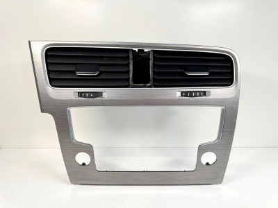 Rámeček rádia a průduchy ventilace středové Volkswagen Golf VII 7 5G 5G1815736 5G1819728AC/AF 5G1819743 5G1815735C