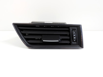 Průduch ventilace pravý přední - spolujezdce, černý Škoda Superb III 3 3V 3V0819702D