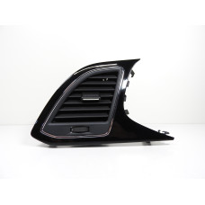 Průduch ventilace levý přední - strana řidiče černý Seat Leon 5F 5F1820901D