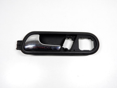 Vnitřní klika levých předních dveří Seat Ibiza 6L1837113C