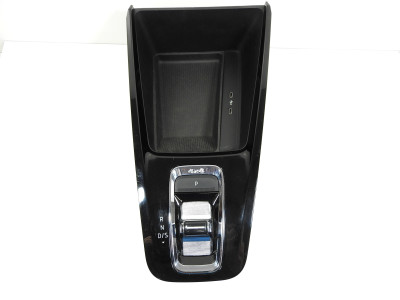 Panel středového tunelu, řadící páka, vstupy USB Škoda Octavia 4 5E4713203BG 657035736