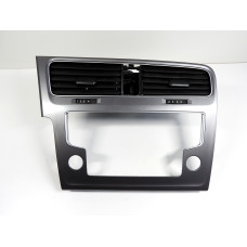 Rámeček rádia a průduchy ventilace středové Volkswagen Golf VII 7 5G 5G1815736C 5G1819743D 5G1819728 AE/AF STAV 