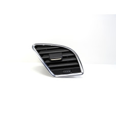 Průduch ventilace pravý přední - spolujezdce  Audi A5 8T 8T1820902C
