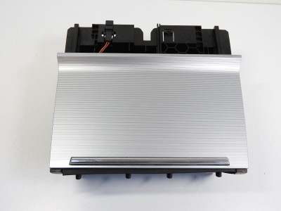 Odkládací schránka, přihrádka dekor proužek Škoda Octavia III 3 5E 5E1863071