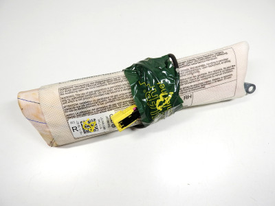 Airbag boční do sedačky pravý přední Volkswagen Passat B7 3AA 3AA880242