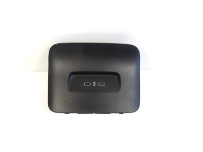 Konektory USB s rámečkem Škoda 3G5035718A 5E3863617