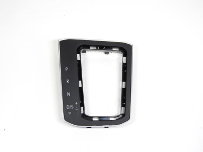 Rámeček řadící páky s ukazatelem Seat Tarraco 5NB713203A 