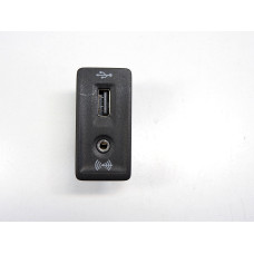 USB, AUX vstup 5G0035222 5Q0035724