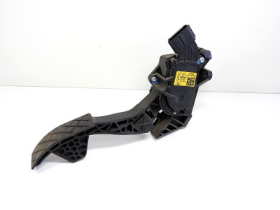 Pedál plynu s elektronickým modulem 6R1721503H