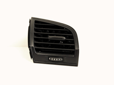 Průduch ventilace pravý přední - spolujezdce černý Škoda Fabia III 3 6V 6V0819702 B9