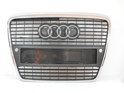 Maska s mřížkou, se znakem Audi A6 4F 4F0653651