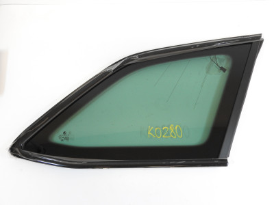 Sklo boční pevné pravé Škoda Superb III 3 3V combi 3V9845298Q