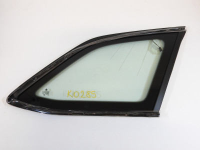 Sklo boční pevné pravé Škoda Superb III 3 3V combi 3V9845298P