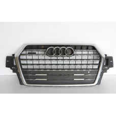 Maska s mřížkou, se znakem Audi Q7 4M0853651F/G 