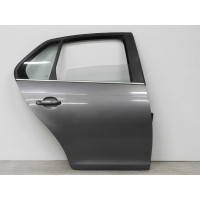 Dveře pravé zadní Volkswagen Jetta 1K5833312