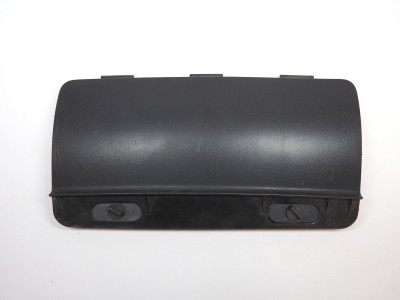 Odnímatelný kryt pro vozidla s tažným zařízením Volkswagen Passat B6 combi 3C 3C9807397