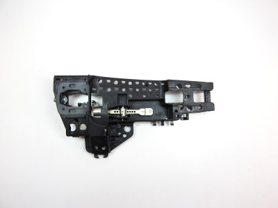Upevňovací třmen kliky Audi Q5 8T 8T0837886A 8T1837886A 8T2837886A