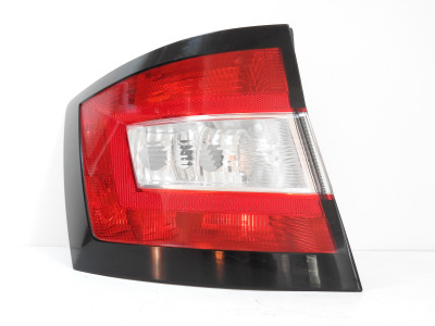 Světlo levé zadní včetně nosiče žárovek Škoda Fabia III 3 6V combi 6V9945095