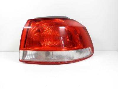 Světlo pravé zadní včetně nosiče žárovek Volkswagen Golf VI 6 5K 5K0945096E