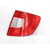Světlo pravé zadní včetně nosiče žárovek Škoda Superb II 2 3T combi 3T9945096